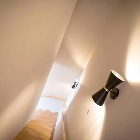 Bellevue App 01 * 塞巴特黑灵斯多夫